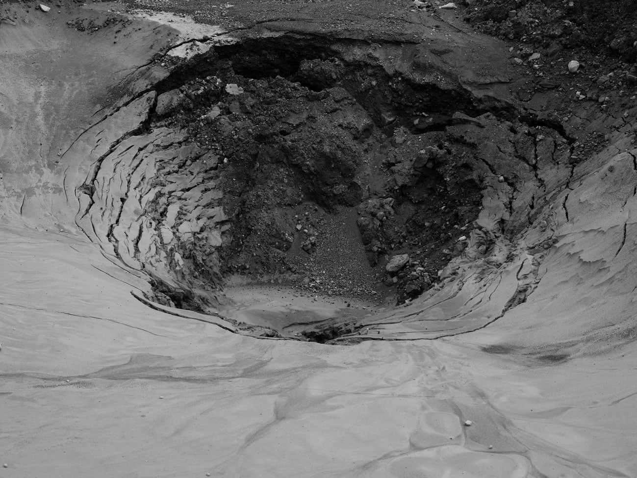 glacier_Iceland 020_31.5×42 copy 2